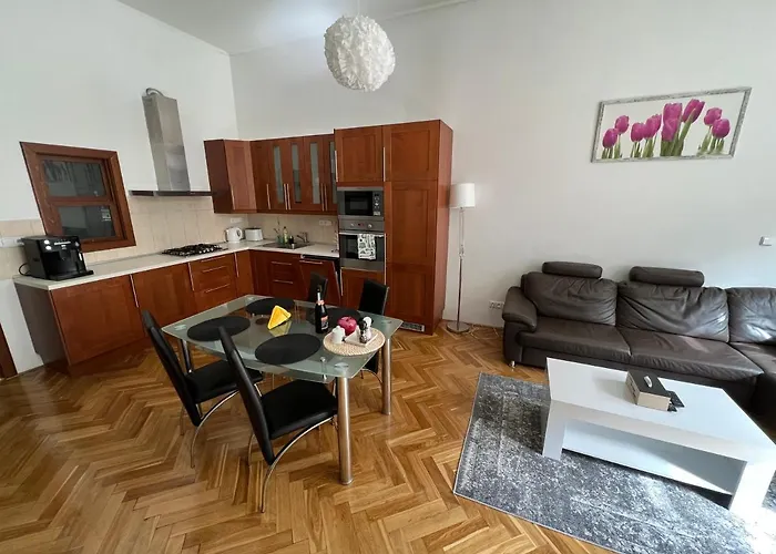 The Old Town\'S Apartment